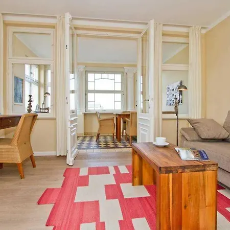 App 9 Apartment *